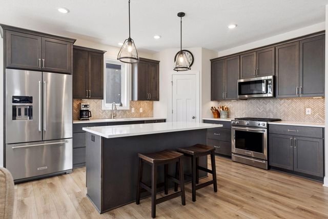 1201 Gretz Way, New Richmond, WI 54017