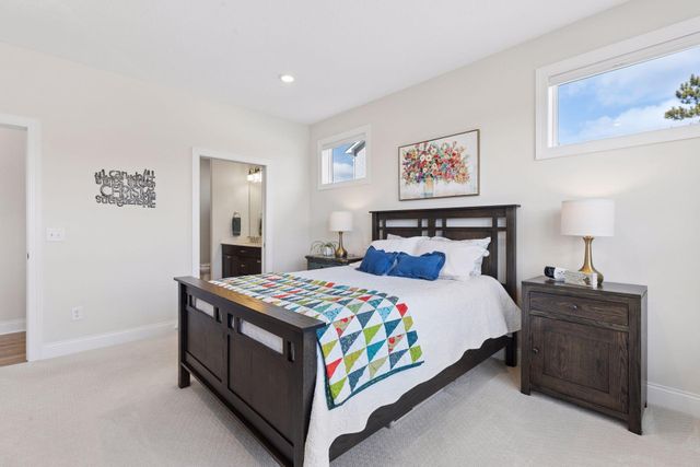 1201 Gretz Way, New Richmond, WI 54017