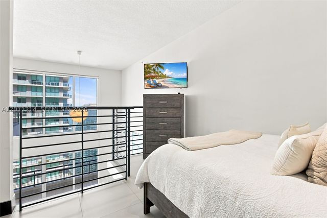 60 SW 13th St 4602, Miami, FL 33130