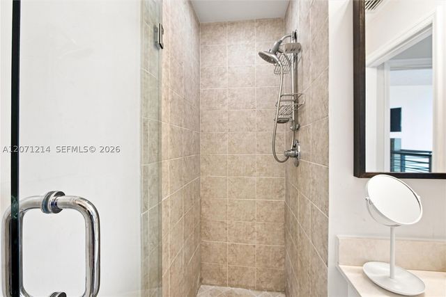 60 SW 13th St 4602, Miami, FL 33130