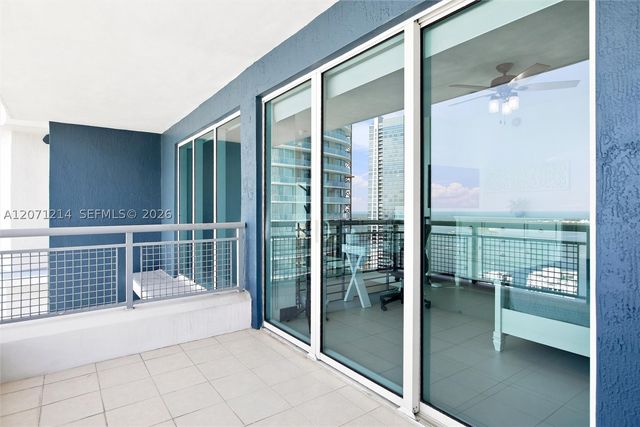 60 SW 13th St 4602, Miami, FL 33130