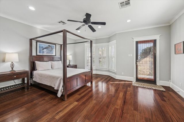 1315 W 22nd Street, Houston, TX 77008
