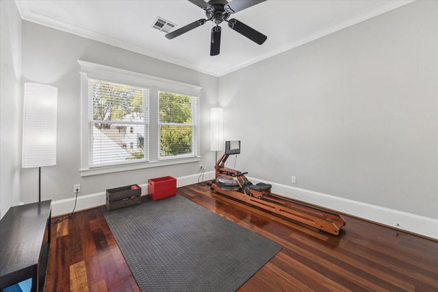 1315 W 22nd Street, Houston, TX 77008