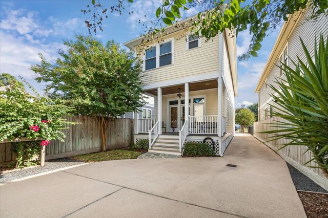 1315 W 22nd Street, Houston, TX 77008