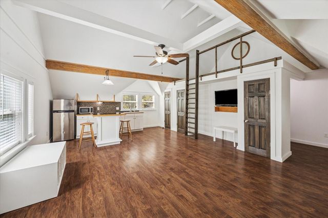 1315 W 22nd Street, Houston, TX 77008