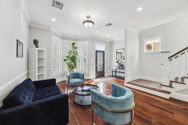 1315 W 22nd Street, Houston, TX 77008