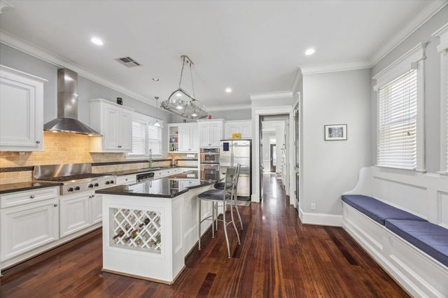 1315 W 22nd Street, Houston, TX 77008