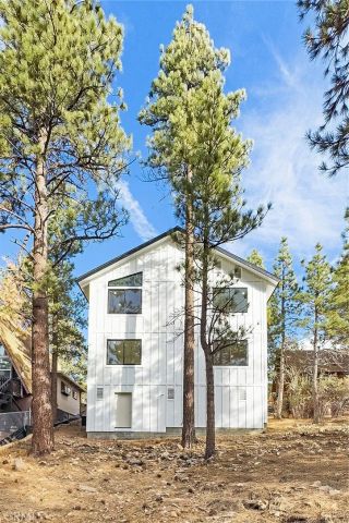 129 Winding, Big Bear City, CA 92314