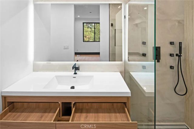 129 Winding, Big Bear City, CA 92314