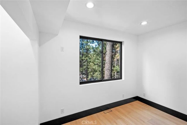 129 Winding, Big Bear City, CA 92314