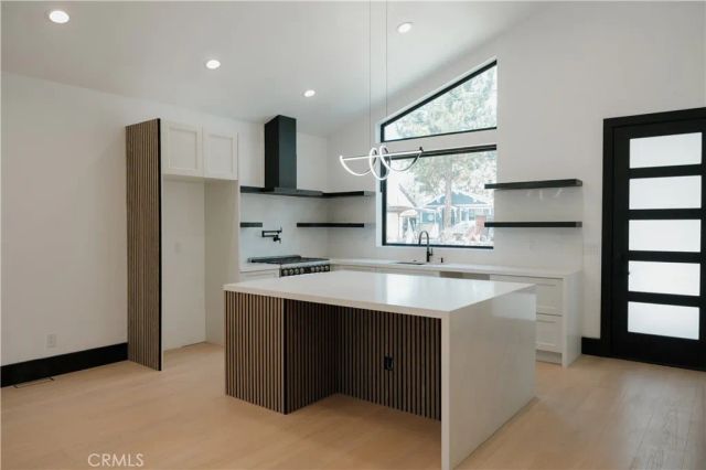129 Winding, Big Bear City, CA 92314