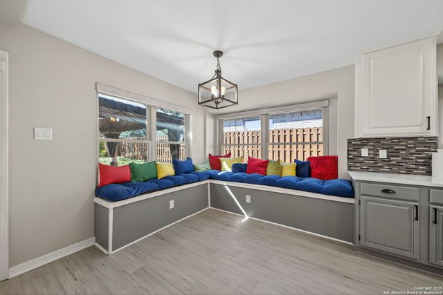 7515 Forest Edge, Live Oak, TX 78233