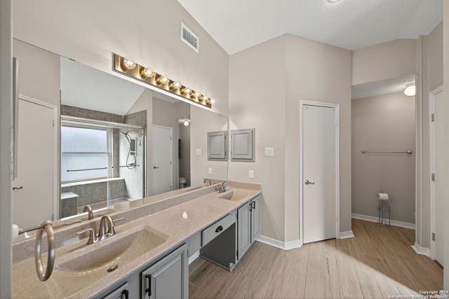 7515 Forest Edge, Live Oak, TX 78233