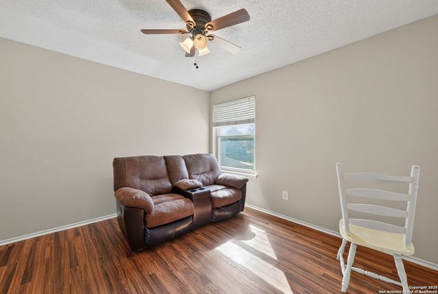 7515 Forest Edge, Live Oak, TX 78233