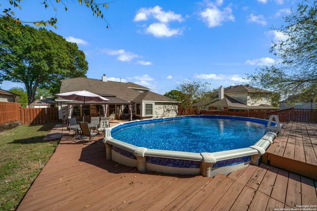 7515 Forest Edge, Live Oak, TX 78233