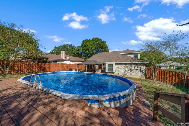 7515 Forest Edge, Live Oak, TX 78233