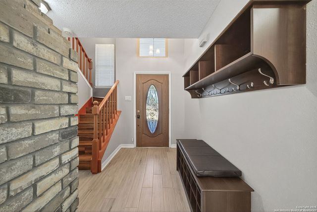 7515 Forest Edge, Live Oak, TX 78233