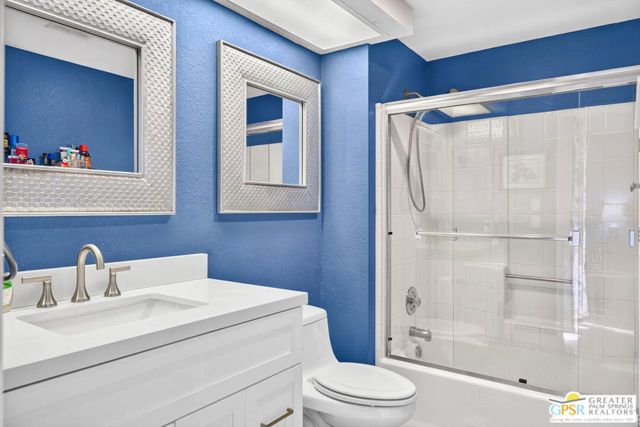 2700 Lawrence Crossley Road 109, Palm Springs, CA 92264