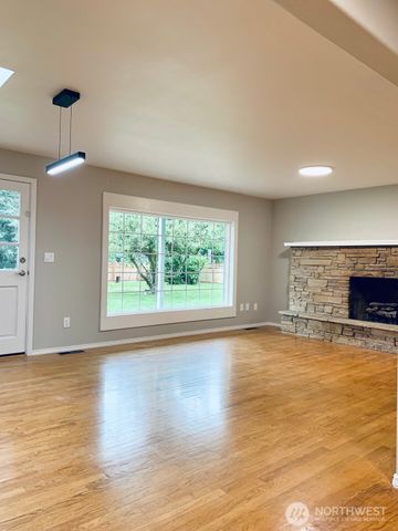 5721 180th Street SW, Lynnwood, WA 97037