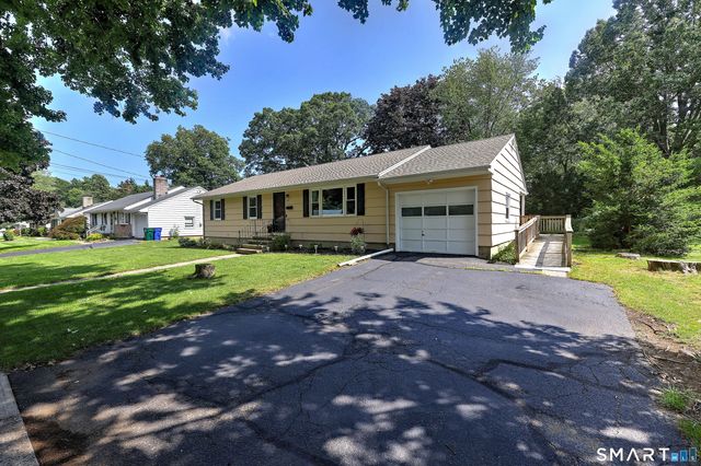 265 Arrowhead Place, Stratford, CT 06614