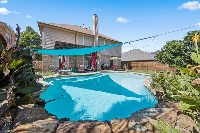 5328 Brazoria Drive, Grand Prairie, TX 75052