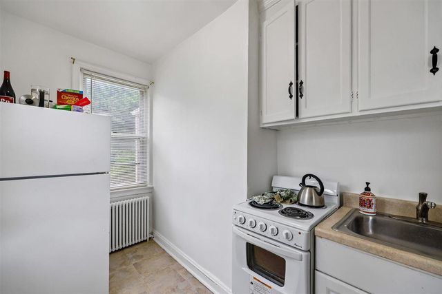 8009 GARLAND AVE, Takoma Park, MD 20912