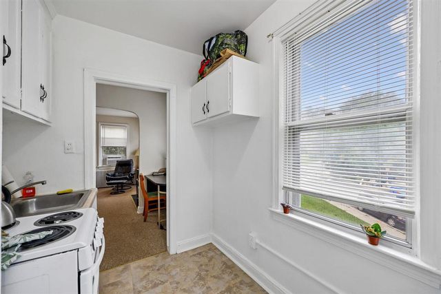 8009 GARLAND AVE, Takoma Park, MD 20912