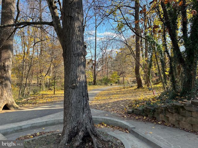 8009 GARLAND AVE, Takoma Park, MD 20912