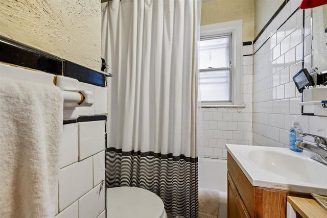 8009 GARLAND AVE, Takoma Park, MD 20912