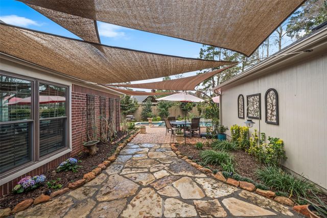 18711 Leisure Place Drive, Humble, TX 77346