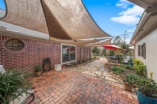 18711 Leisure Place Drive, Humble, TX 77346