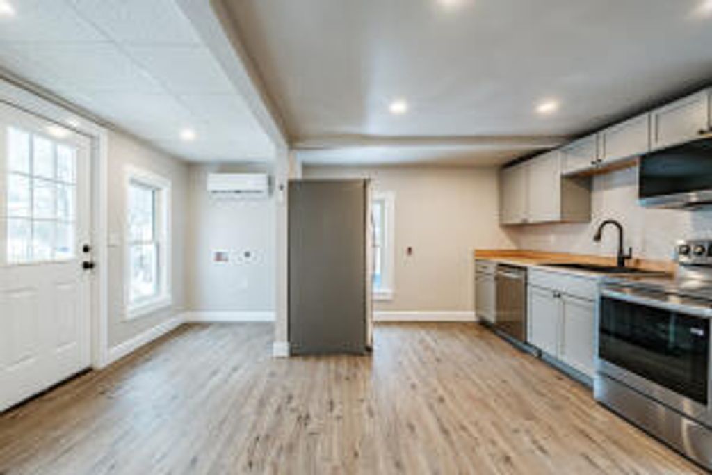 566 Washington Avenue, Portland, ME 04103 — photo 5