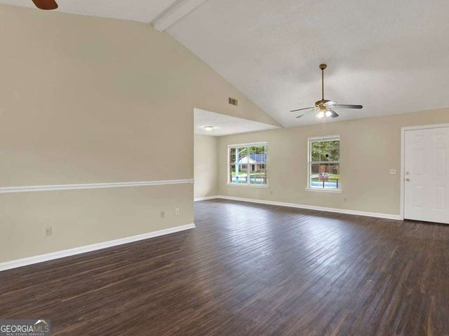 189 W Kenny Drive, Hinesville, GA 31313