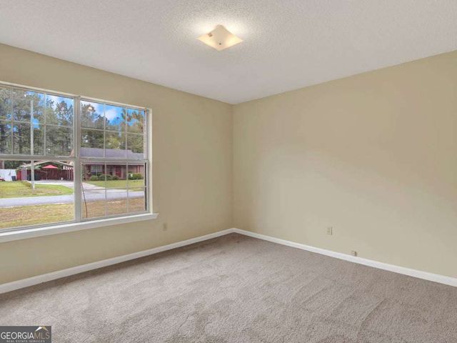 189 W Kenny Drive, Hinesville, GA 31313