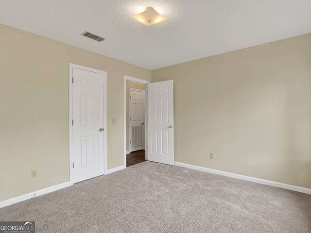 189 W Kenny Drive, Hinesville, GA 31313