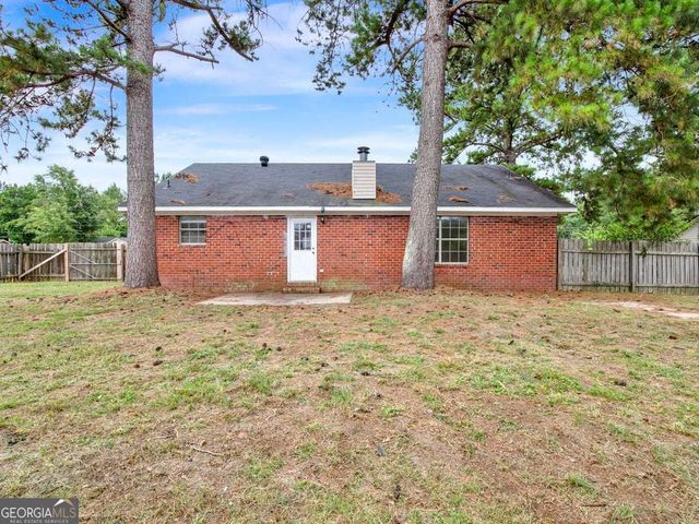 189 W Kenny Drive, Hinesville, GA 31313