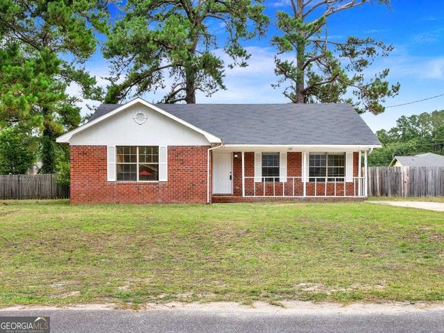 189 W Kenny Drive, Hinesville, GA 31313