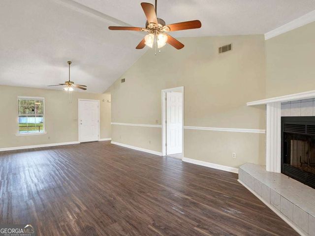 189 W Kenny Drive, Hinesville, GA 31313