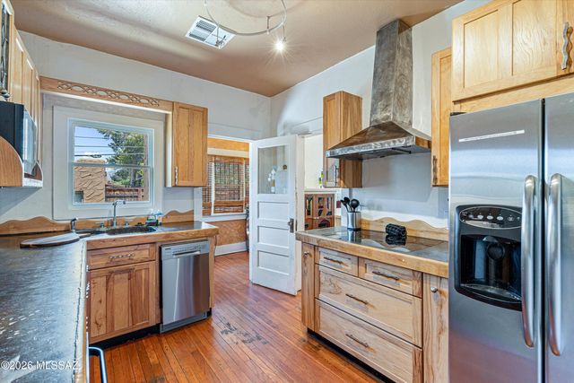 2421 E Speedway Boulevard, Tucson, AZ 85719