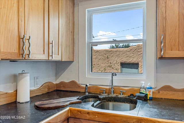 2421 E Speedway Boulevard, Tucson, AZ 85719