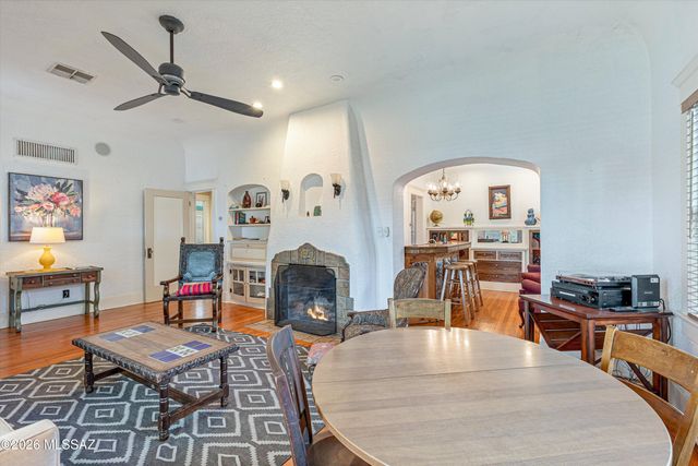 2421 E Speedway Boulevard, Tucson, AZ 85719