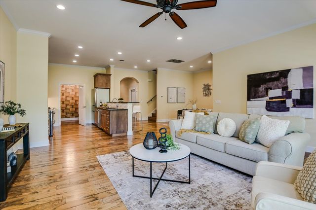 1218 Haven LN 102, Georgetown, TX 78626