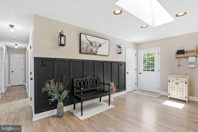 1511 BOLIVER RD, Fort Valley, VA 22652