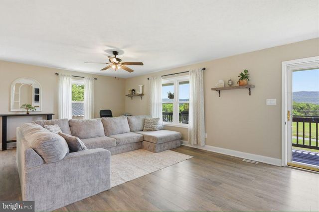 1511 BOLIVER RD, Fort Valley, VA 22652