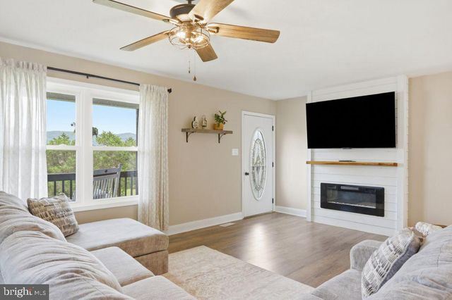 1511 BOLIVER RD, Fort Valley, VA 22652