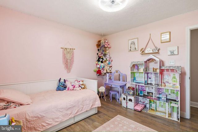 1511 BOLIVER RD, Fort Valley, VA 22652