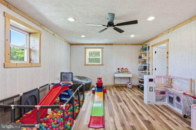 1511 BOLIVER RD, Fort Valley, VA 22652