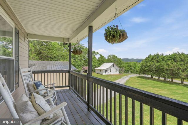 1511 BOLIVER RD, Fort Valley, VA 22652