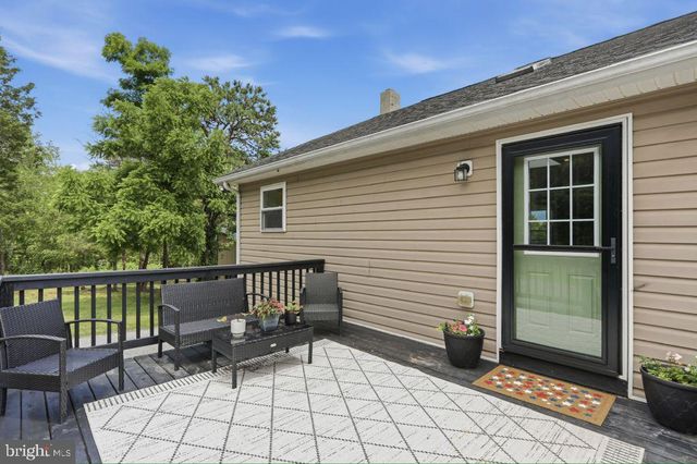 1511 BOLIVER RD, Fort Valley, VA 22652