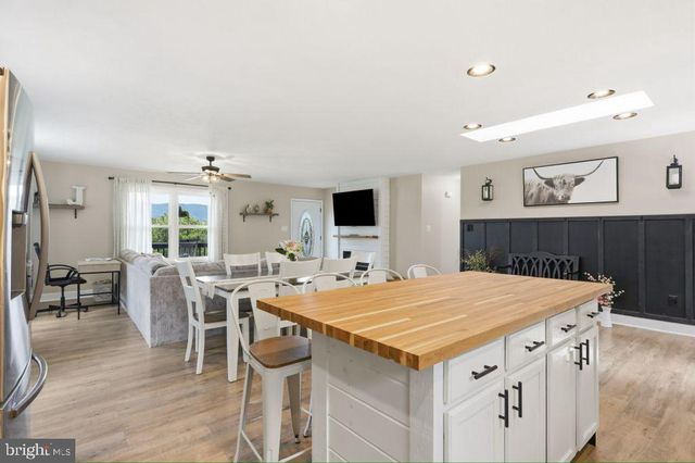 1511 BOLIVER RD, Fort Valley, VA 22652